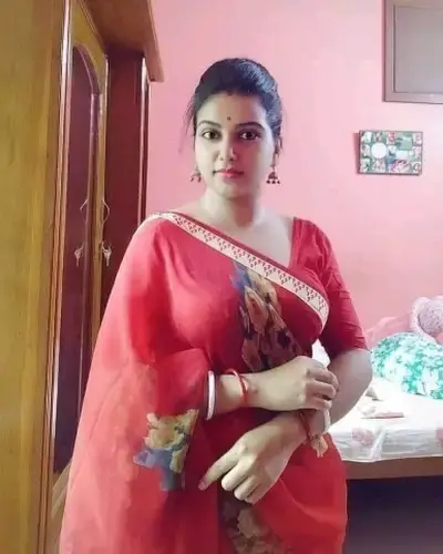 Escorts Porompat